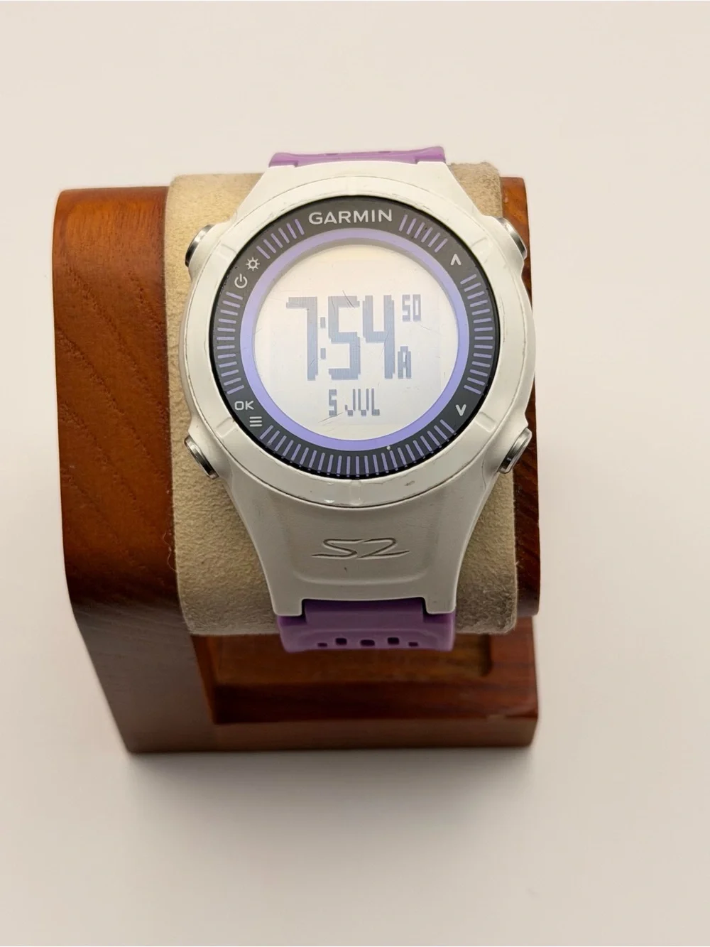 Garmin Approach S2, Golf Smartwatch, Charger Included, Tested, Rare White Color